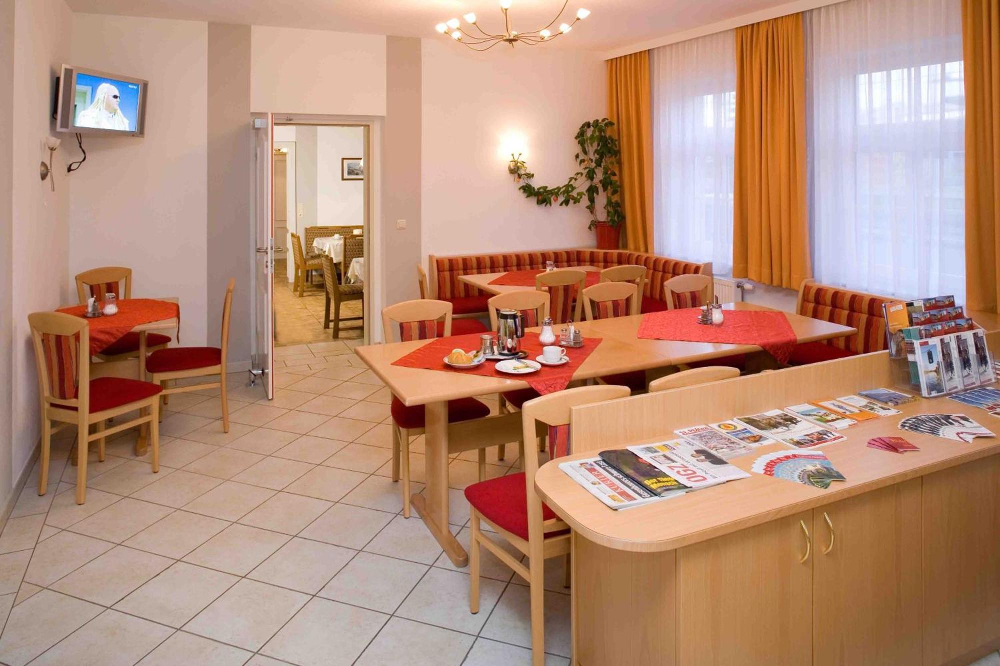 Pension Elisabeth Sankt Polten Bagian luar foto