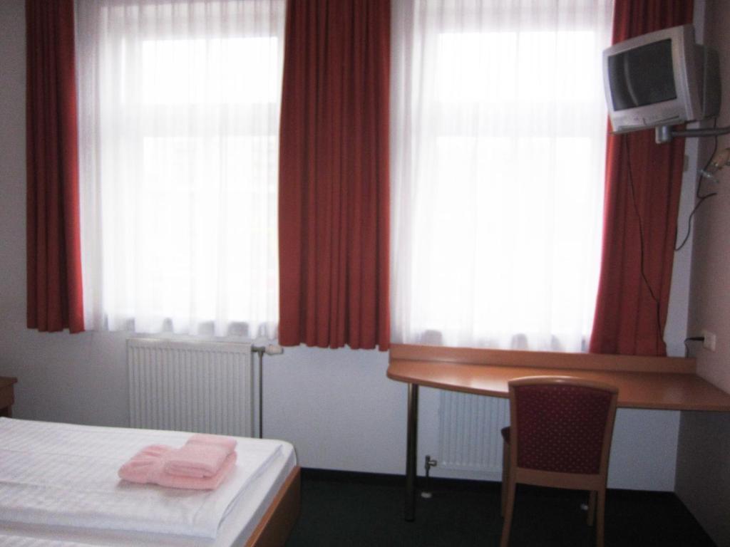 Pension Elisabeth Sankt Polten Ruang foto