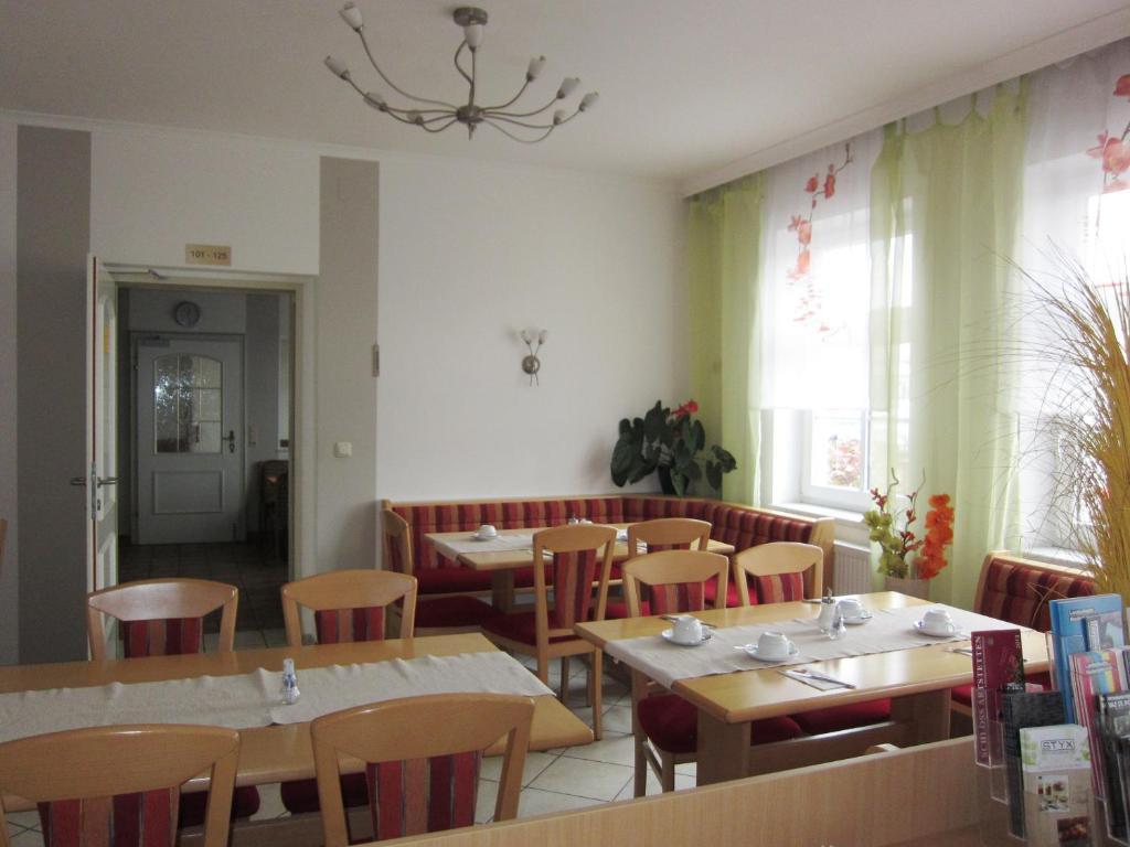 Pension Elisabeth Sankt Polten Bagian luar foto
