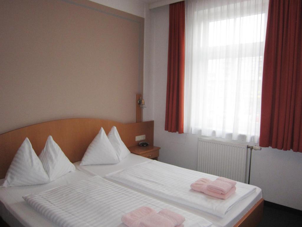 Pension Elisabeth Sankt Polten Ruang foto
