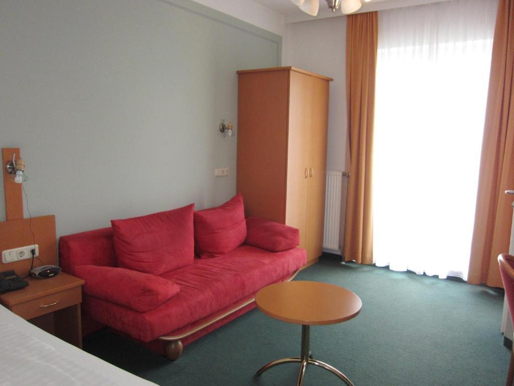 Pension Elisabeth Sankt Polten Ruang foto