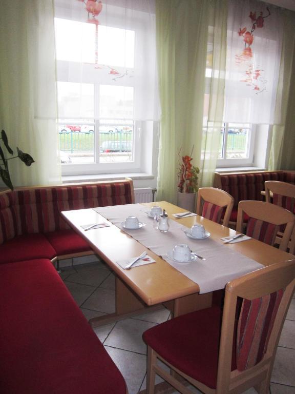 Pension Elisabeth Sankt Polten Bagian luar foto