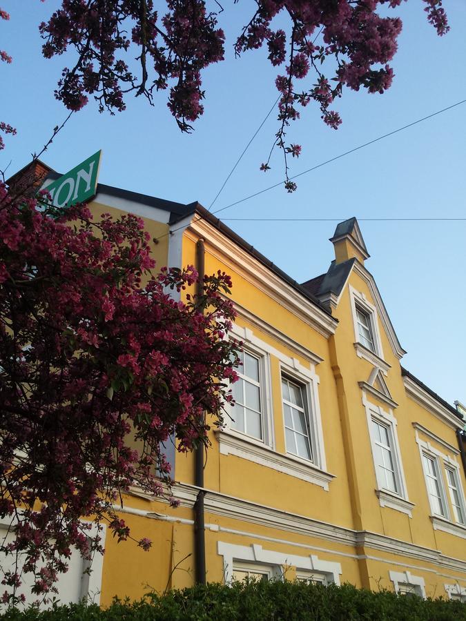 Pension Elisabeth Sankt Polten Bagian luar foto
